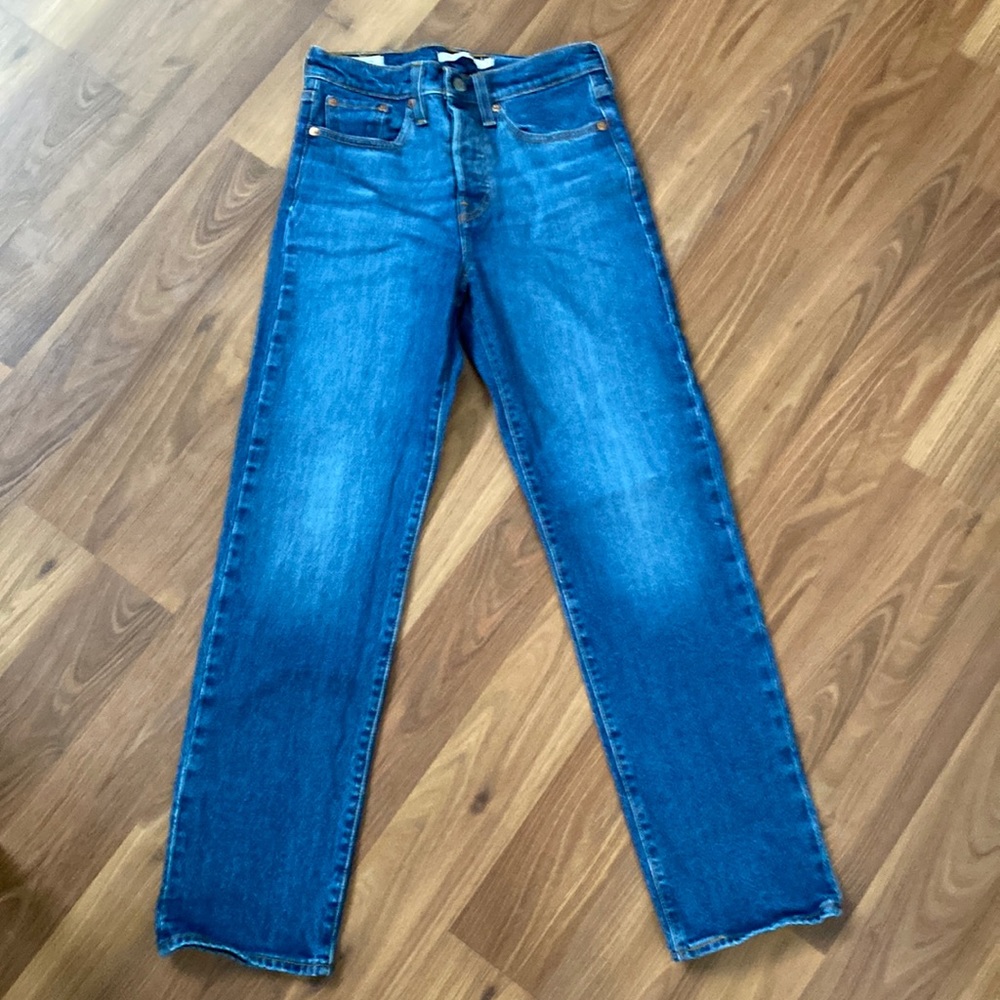 Brand New Levi Wedgie Jeans